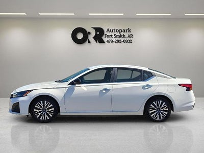 2025 Nissan Altima SV FWD