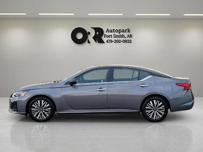 2024 Nissan Altima 2.5 SV Sedan