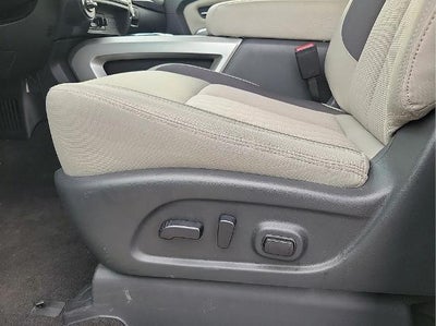 2024 Nissan Titan 4x4 King Cab SV