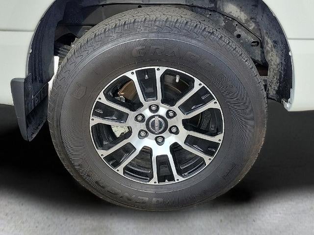 2024 Nissan Titan 4x4 King Cab SV