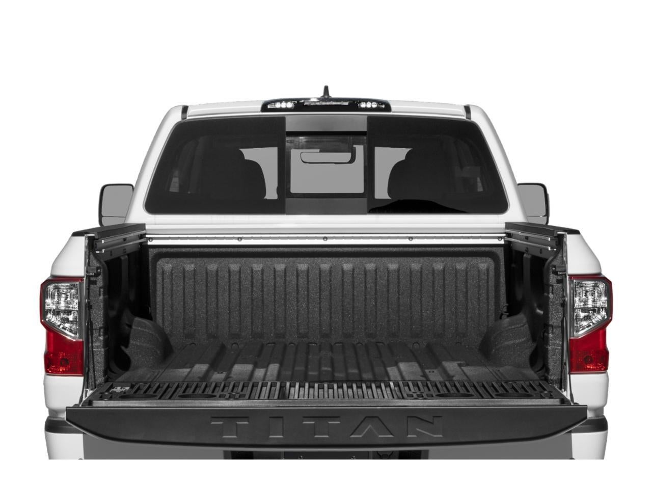 2023 Nissan Titan 4x4 Crew Cab SV