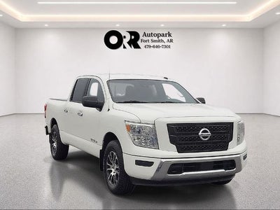 2021 Nissan Titan 4x4 Crew Cab SV
