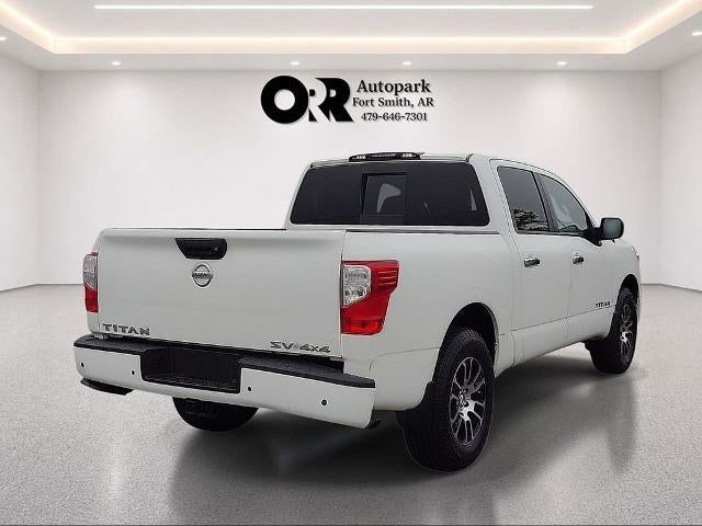 2021 Nissan Titan 4x4 Crew Cab SV