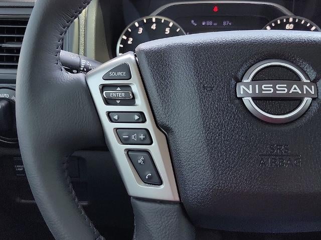 2024 Nissan Titan 4x4 Crew Cab SV