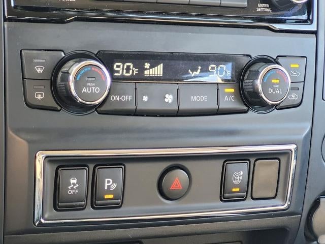 2024 Nissan Titan 4x4 Crew Cab SV