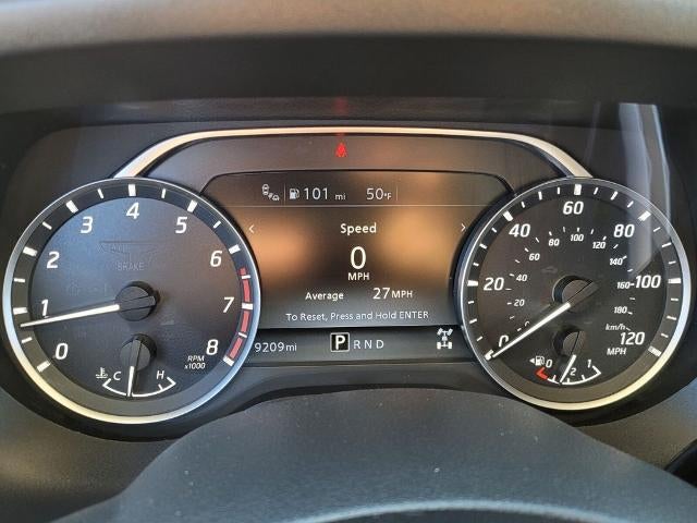 2024 Nissan Titan 4x4 Crew Cab SV