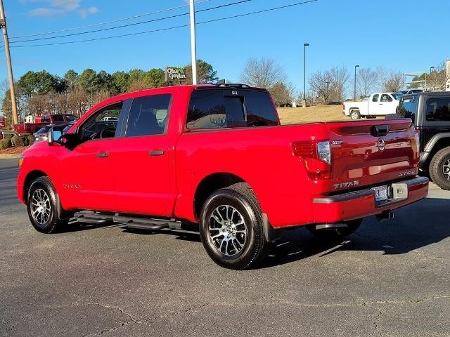 2024 Nissan Titan 4x4 Crew Cab SV