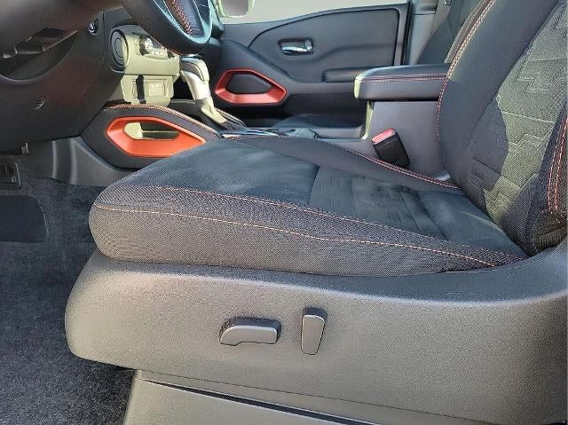 2023 Nissan Frontier Crew Cab 4x2 PRO-X Auto