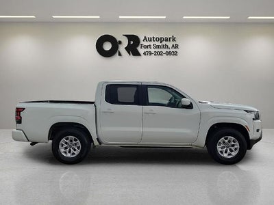 2024 Nissan Frontier Crew Cab 4x2 SV