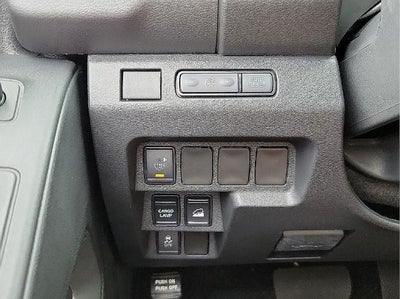 2025 Nissan Frontier Crew Cab 4x4 SV
