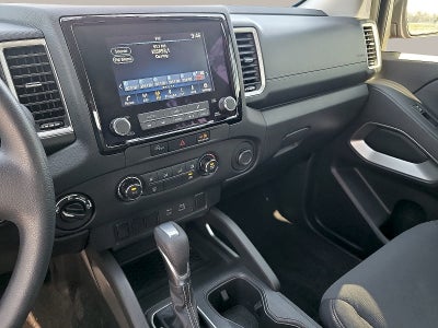 2024 Nissan Frontier Crew Cab 4x4 SV