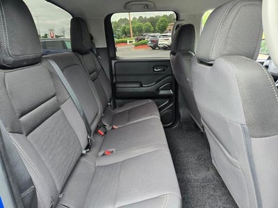 2024 Nissan Frontier Crew Cab 4x4 SV