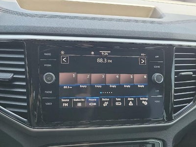 2022 Volkswagen Atlas 3.6L V6 SE w/Technology FWD