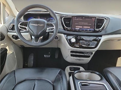 2023 Chrysler Pacifica Touring L FWD