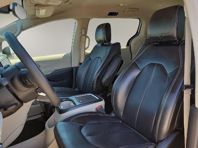 2023 Chrysler Pacifica Touring L FWD