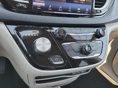 2023 Chrysler Pacifica Touring L FWD