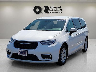 2023 Chrysler Pacifica Touring L FWD