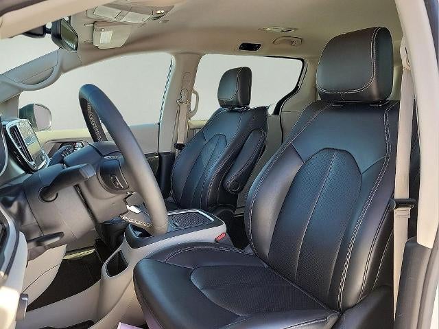 2023 Chrysler Pacifica Touring L FWD