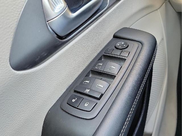 2023 Chrysler Pacifica Touring L FWD