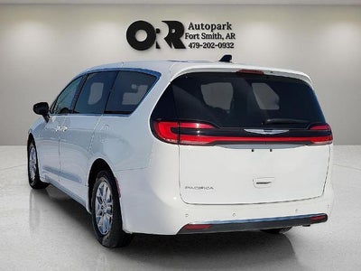 2023 Chrysler Pacifica Touring L FWD