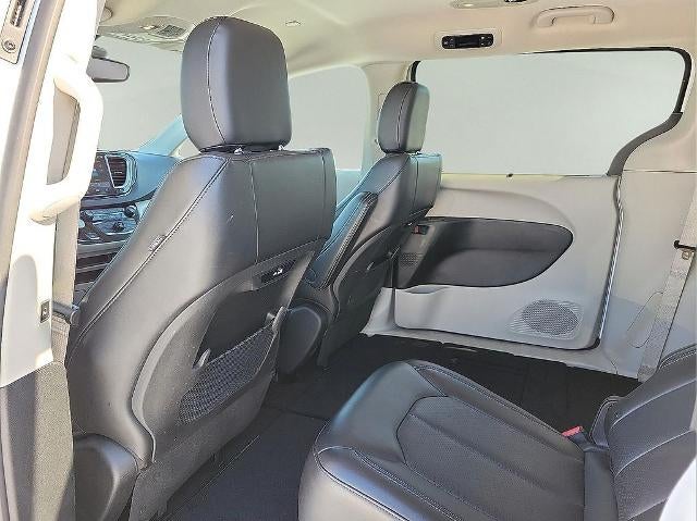 2023 Chrysler Pacifica Touring L FWD