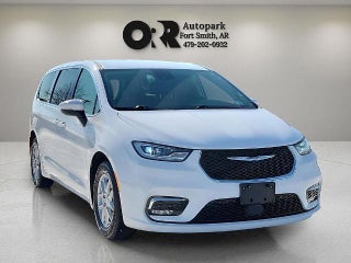 2023 Chrysler Pacifica Touring L FWD