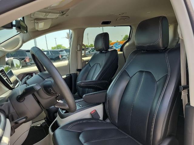 2023 Chrysler Pacifica Touring L FWD