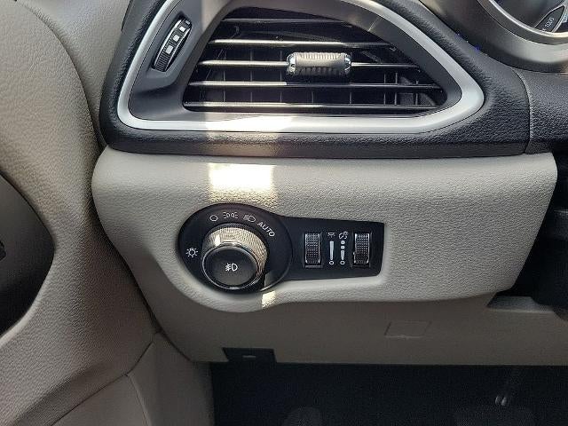 2023 Chrysler Pacifica Touring L FWD