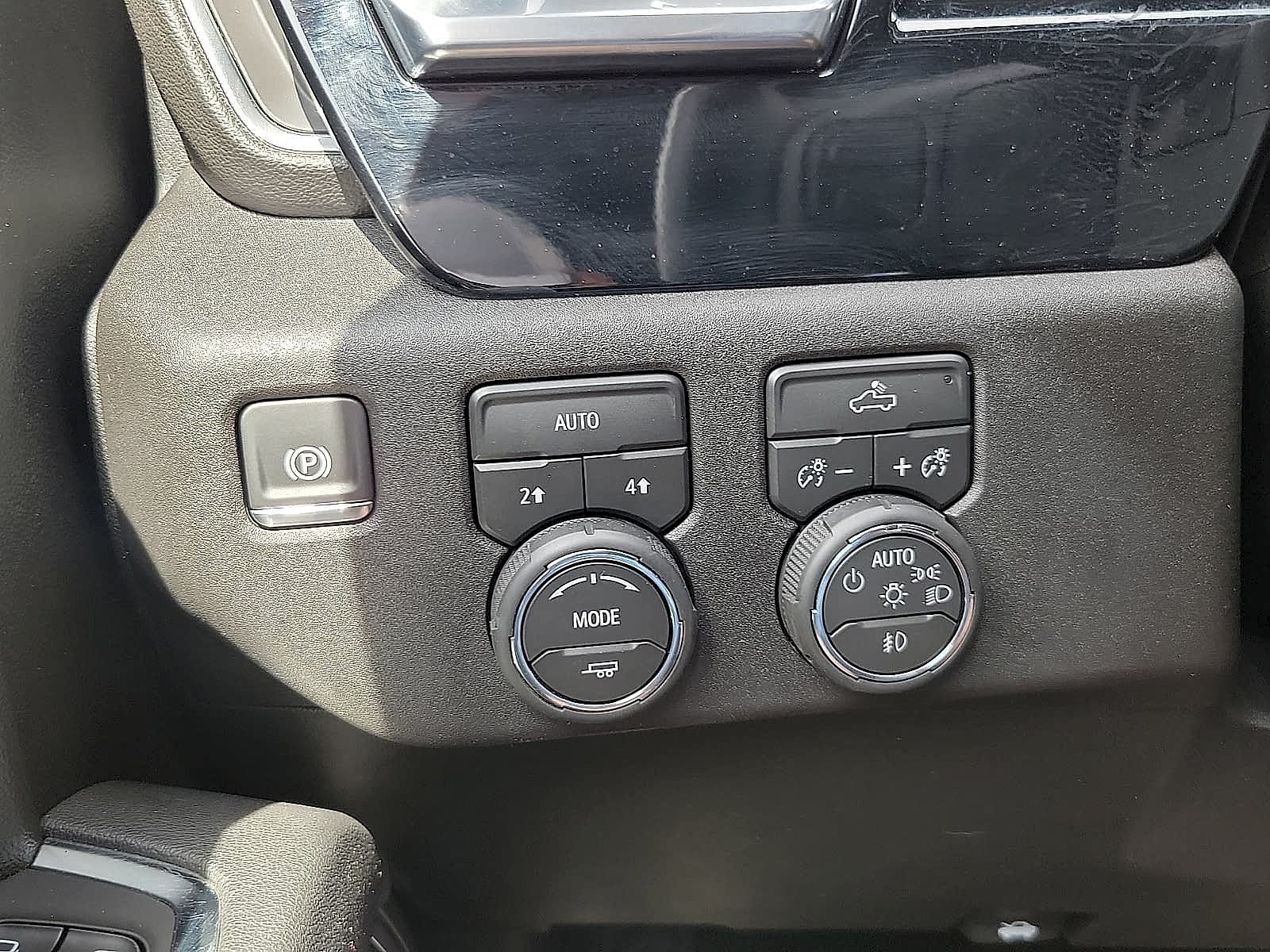 2026 Chevrolet Silverado 1500 Crew Cab Short Box 4-Wheel Drive RST