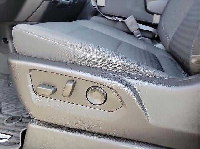 2022 Chevrolet Silverado 1500 Crew Cab Short Box 4-Wheel Drive Custom Trail Boss