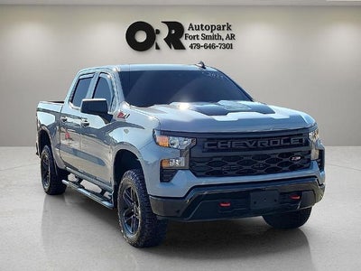 2025 Chevrolet Silverado 1500 Crew Cab Short Box 4-Wheel Drive Custom Trail Boss