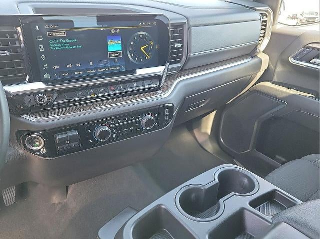 2025 Chevrolet Silverado 1500 Crew Cab Short Box 4-Wheel Drive LT 1LT