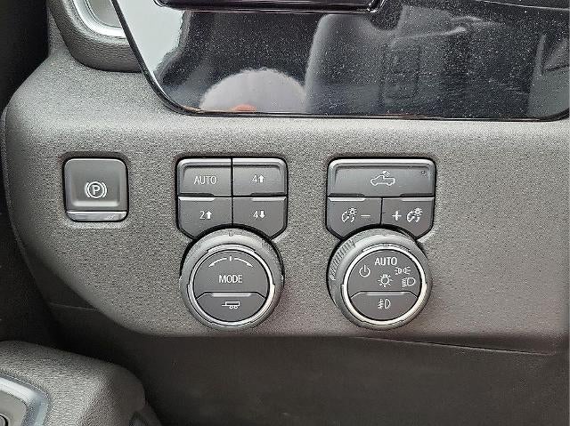 2025 Chevrolet Silverado 1500 Crew Cab Short Box 4-Wheel Drive LT Trail Boss