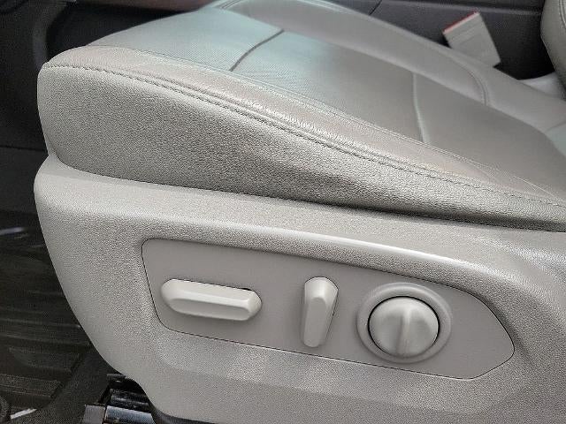 2019 GMC Sierra 1500 Crew Cab Short Box 4-Wheel Drive SLT