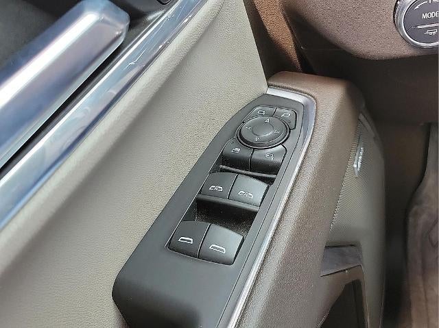 2023 GMC Sierra 1500 Crew Cab Short Box 4-Wheel Drive SLT