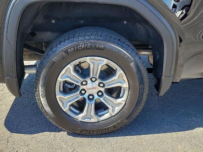 2025 GMC Sierra 1500 Crew Cab Short Box 4-Wheel Drive SLT