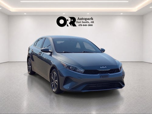 2024 Kia Forte LXS IVT