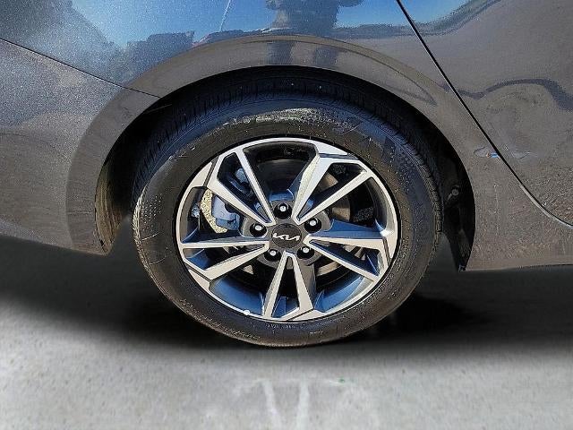 2024 Kia Forte LXS IVT