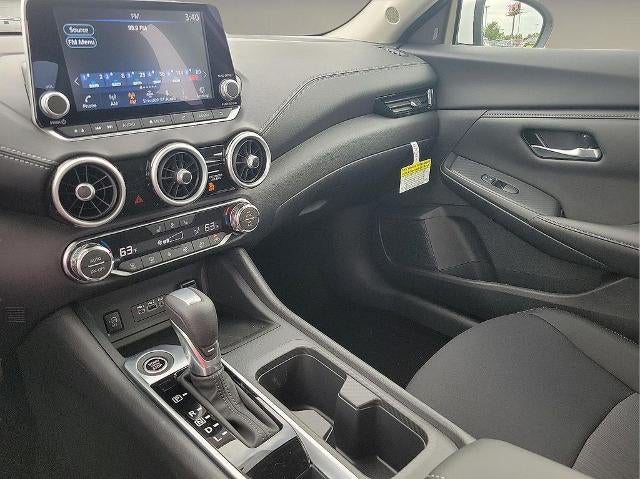 2025 Nissan Sentra SV CVT