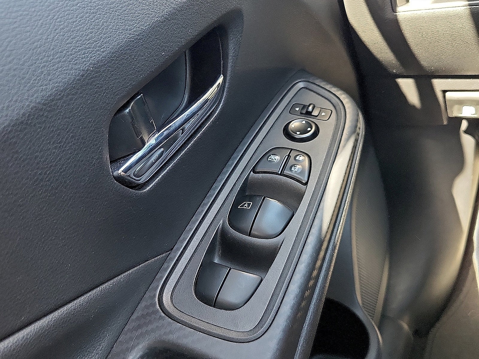 2025 Nissan Versa SV CVT