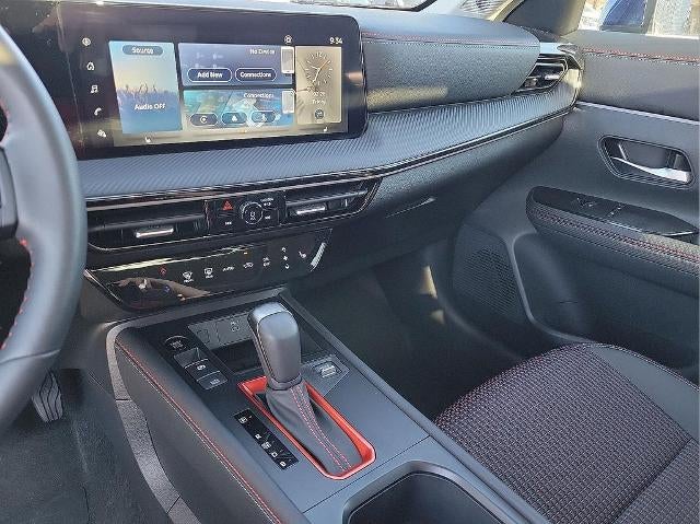 2025 Nissan Kicks SR AWD