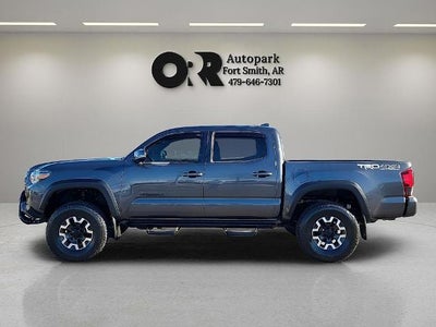 2018 Toyota Tacoma SR Double Cab 5' Bed V6 4x4 AT (GS)