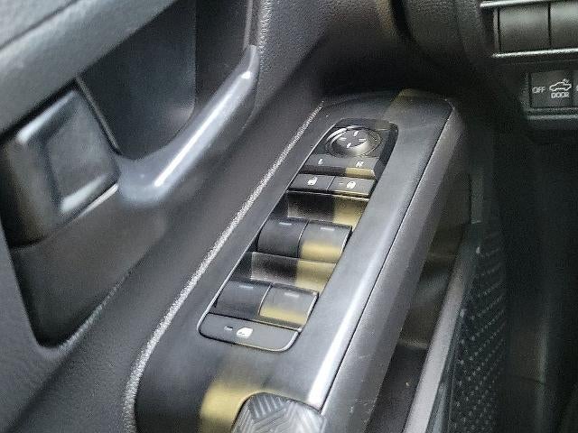 2024 Toyota Tacoma 4WD 4WD SR Double Cab 5' Bed AT (GS)