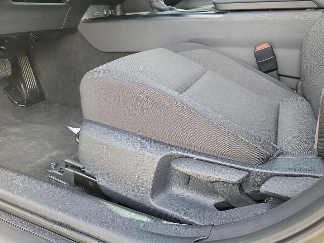 2025 Toyota Camry LE (SE)