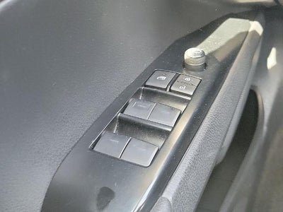 2025 Toyota Camry LE (SE)