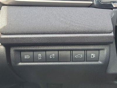 2025 Toyota Camry LE (SE)