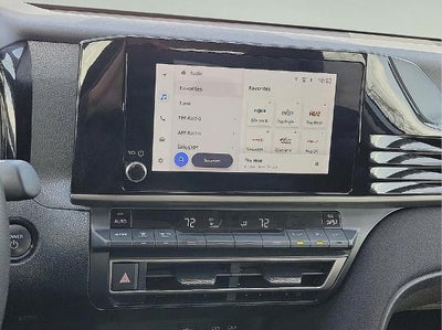 2025 Toyota Camry LE (SE)