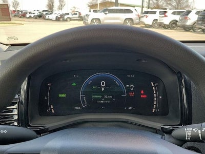 2025 Toyota Camry LE (SE)