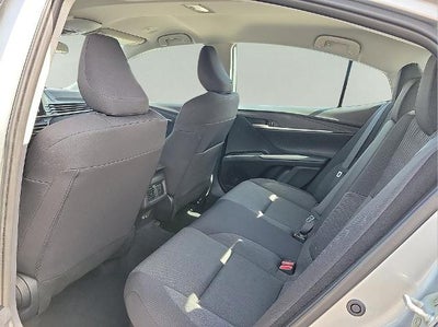 2025 Toyota Camry LE (SE)