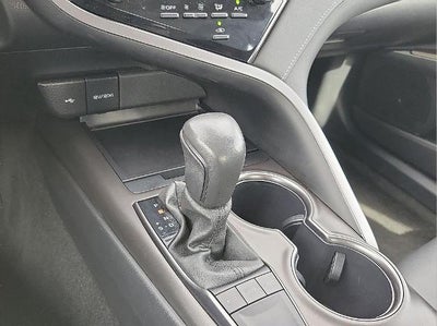 2024 Toyota Camry SE Auto (SE)